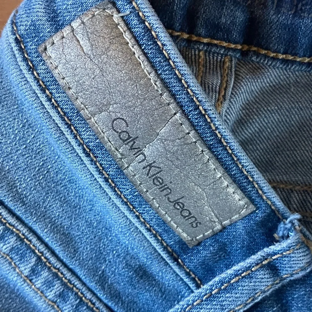 Women’s Calvin Klein Skinny Jeans, Size W27 - Picture 2 of 10